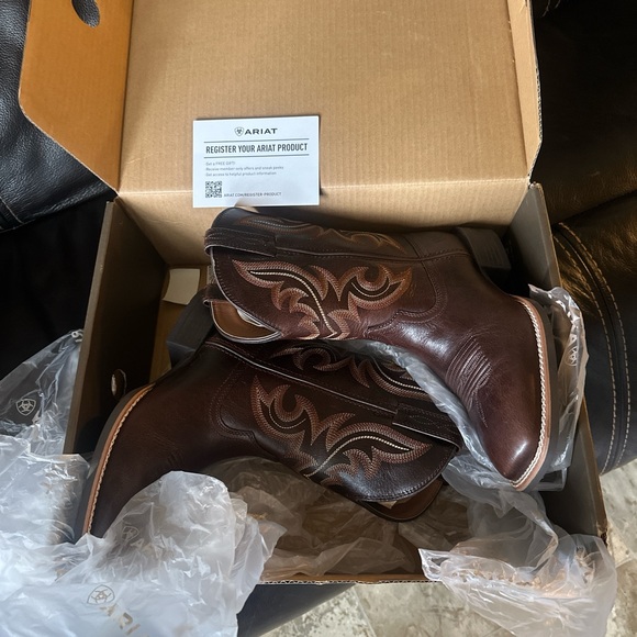 Ariat Brown Western Boots